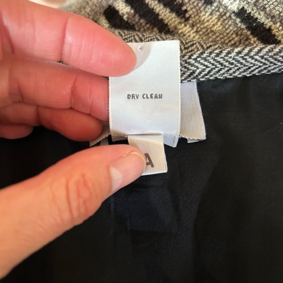 Ann Taylor Loft Skirt Herringbone Tweed Wool Blend Ruffle Hem Women's Size 6 - Picture 2 of 7